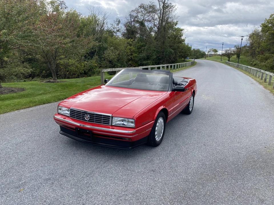 1993 Cadillac Allante - Image 9 of 31