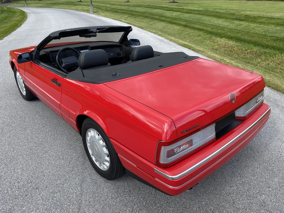 1993 Cadillac Allante - Image 29 of 31