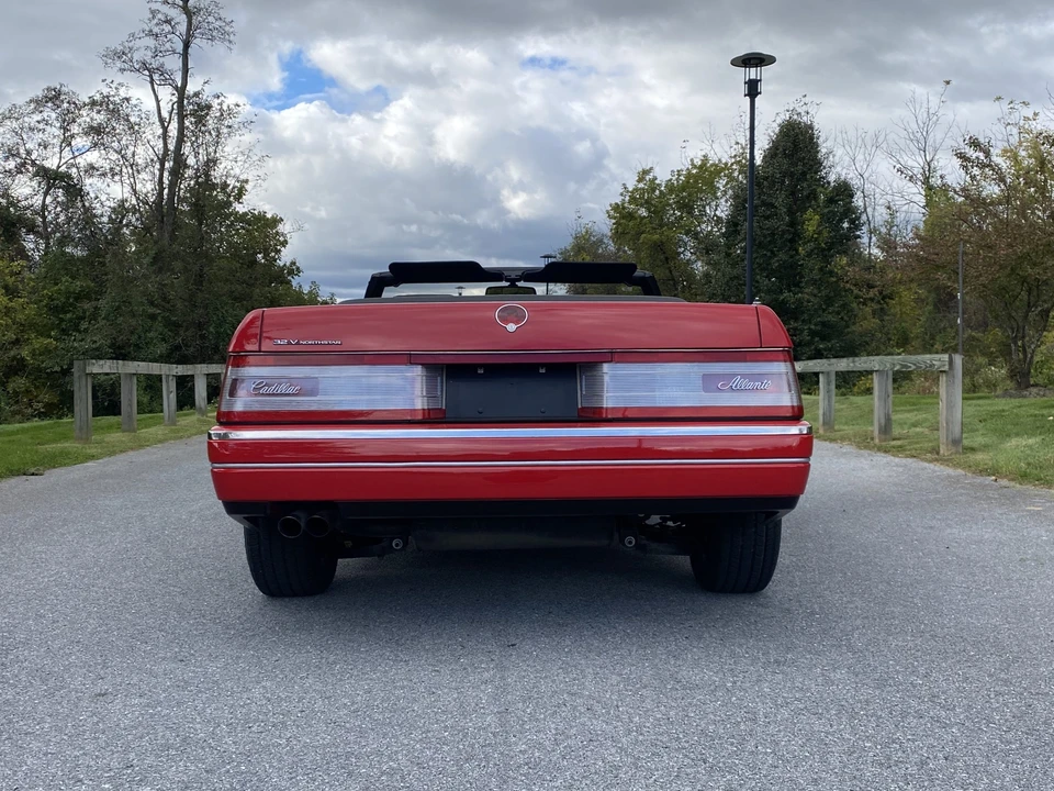 1993 Cadillac Allante - Image 25 of 31