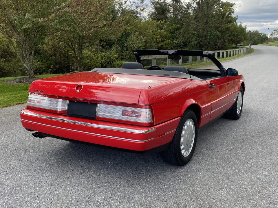 1993 Cadillac Allante - Image 23 of 31