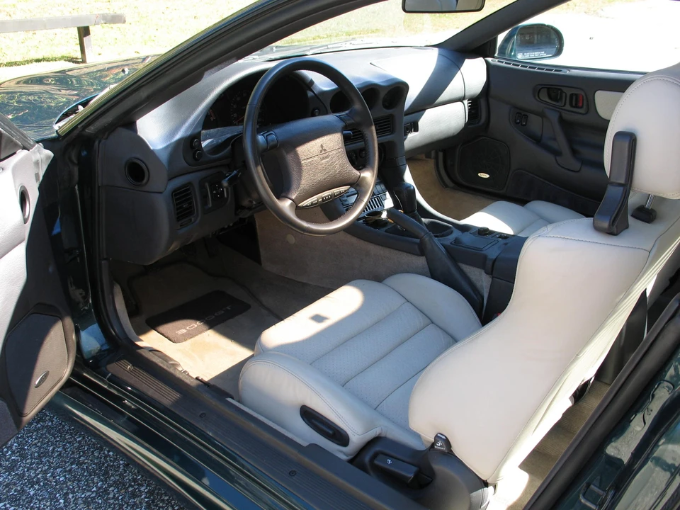 1994 Mitsubishi 3000GT Series 2 - Image 15 of 31
