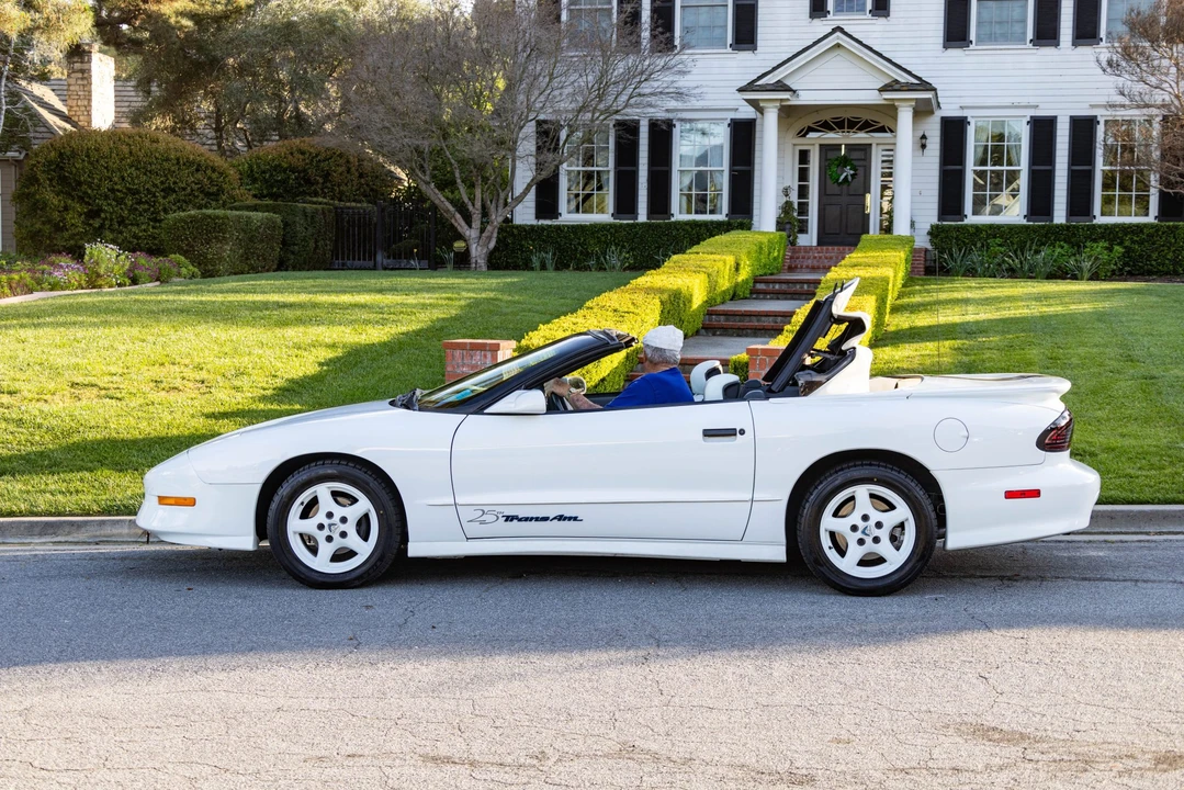 1994 Pontiac Firebird Trans Am 4th Gen - Image 25 of 31