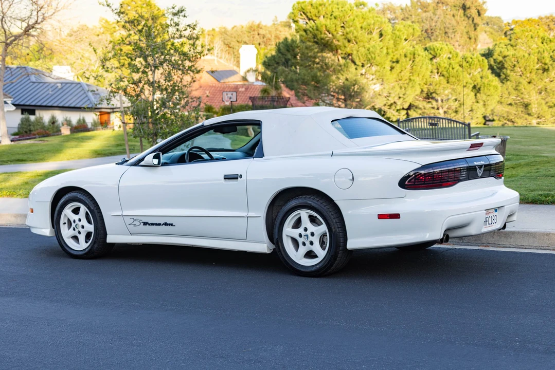 1994 Pontiac Firebird Trans Am 4th Gen - Image 29 of 31