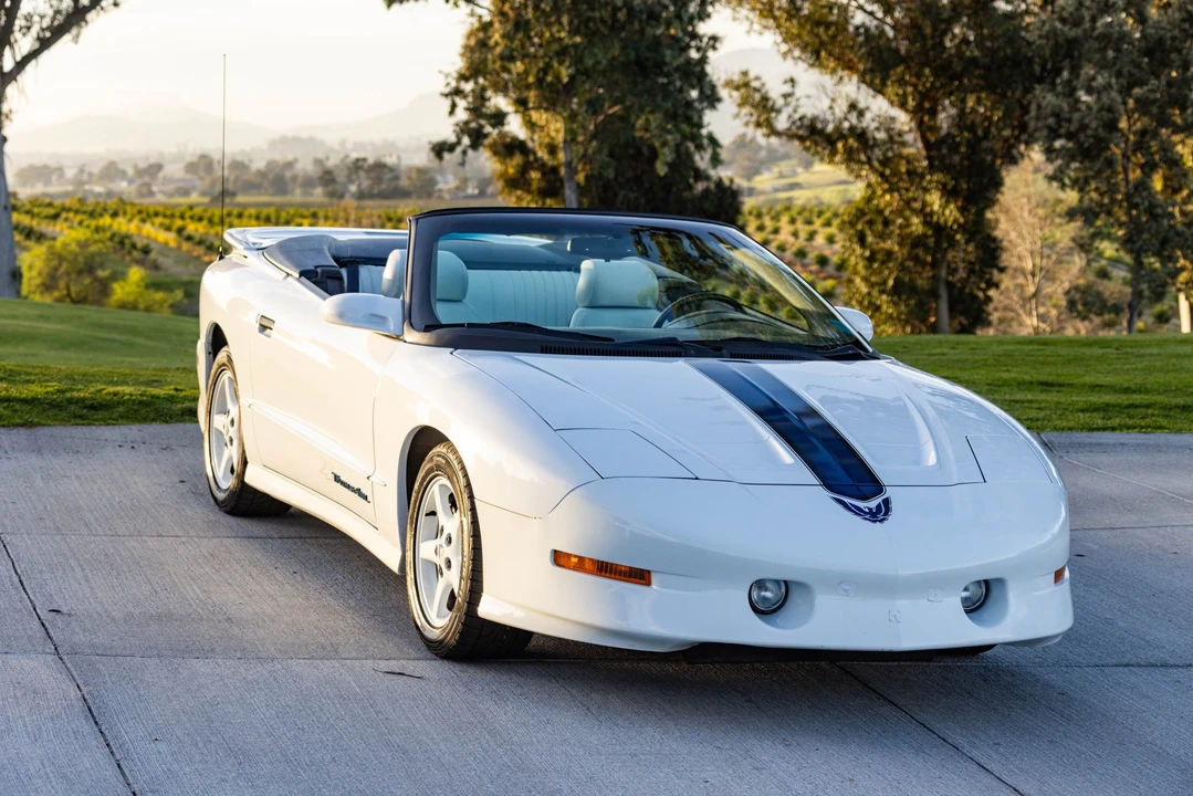 1994 Pontiac Firebird Trans Am 4th Gen - Image 17 of 31