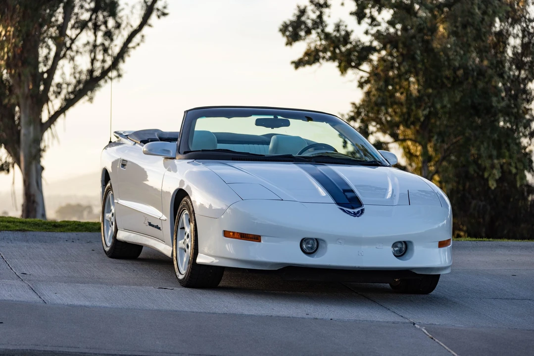 1994 Pontiac Firebird Trans Am 4th Gen - Image 15 of 31