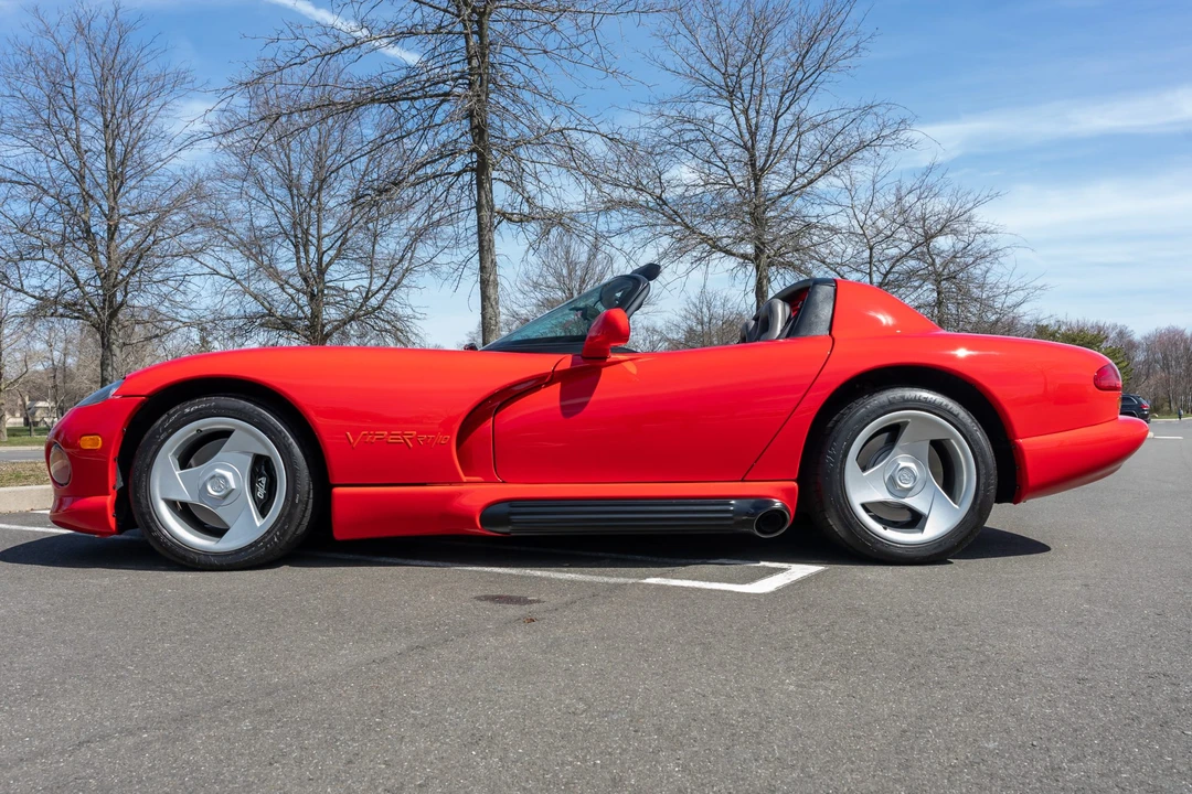 1995 Dodge Viper 1st Gen - Image 2 of 31