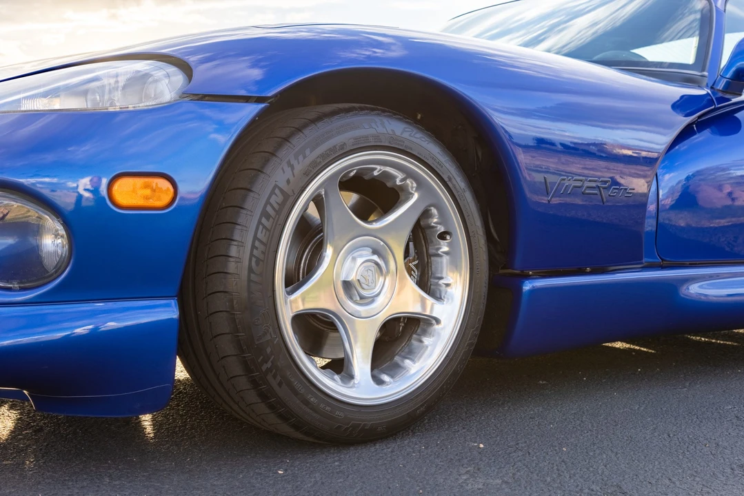 1996 Dodge Viper GTS 2nd Gen - Image 16 of 31