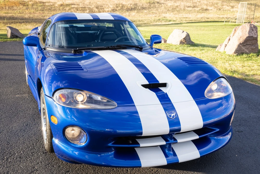 1996 Dodge Viper GTS 2nd Gen - Image 11 of 31
