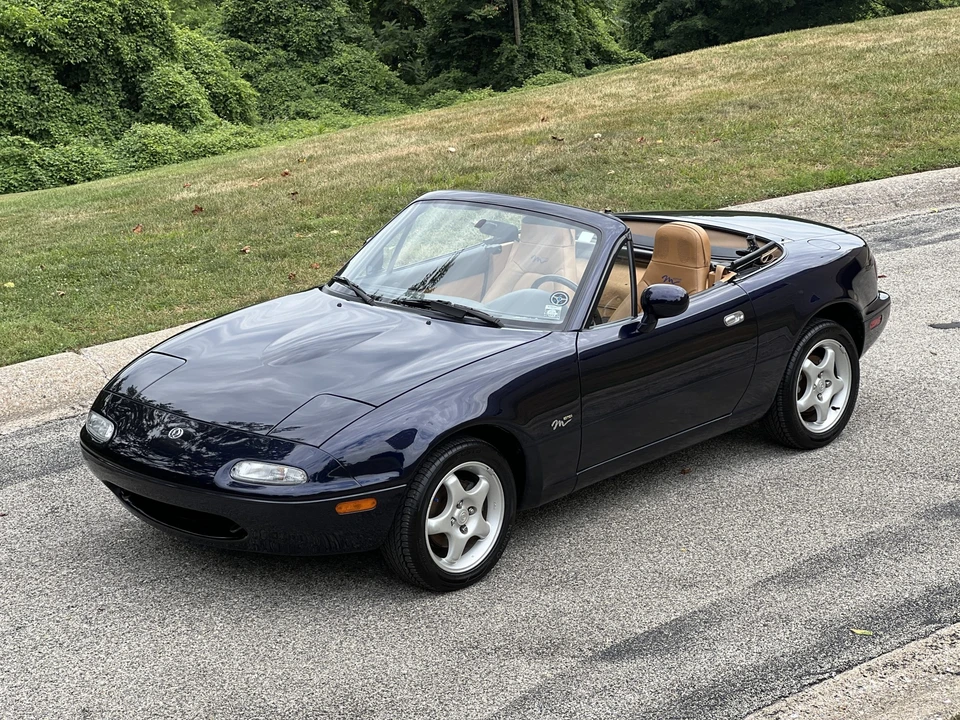 1996 Mazda NA MX-5 Miata - Image 3 of 31