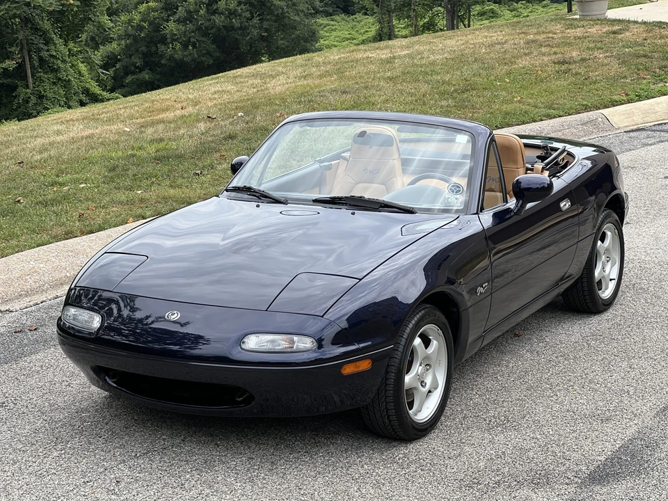 1996 Mazda NA MX-5 Miata - Image 6 of 31
