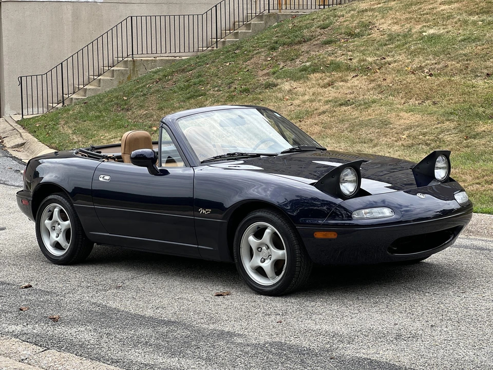1996 Mazda NA MX-5 Miata - Image 11 of 31