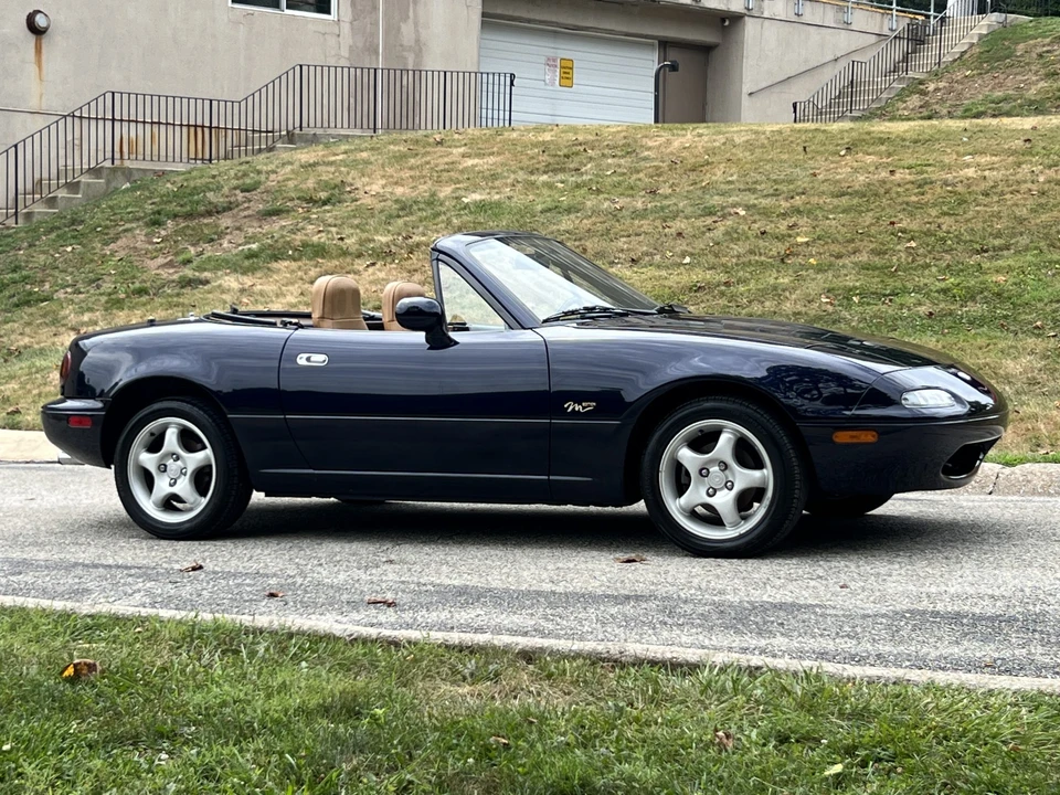 1996 Mazda NA MX-5 Miata - Image 13 of 31