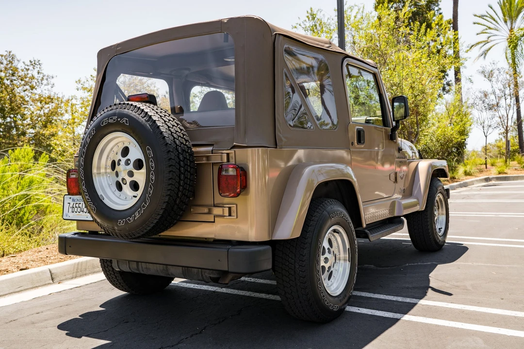 1999 Jeep TJ Wrangler - Image 9 of 31