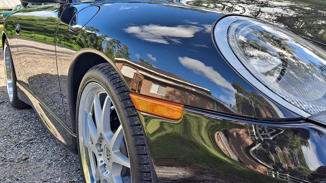 1999 Porsche 996 Carrera - Image 22 of 31