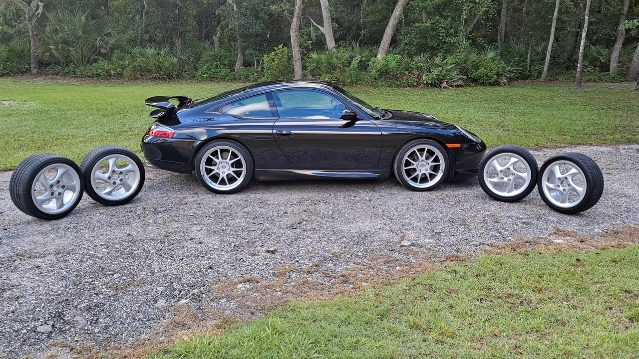 1999 Porsche 996 Carrera - Image 11 of 31