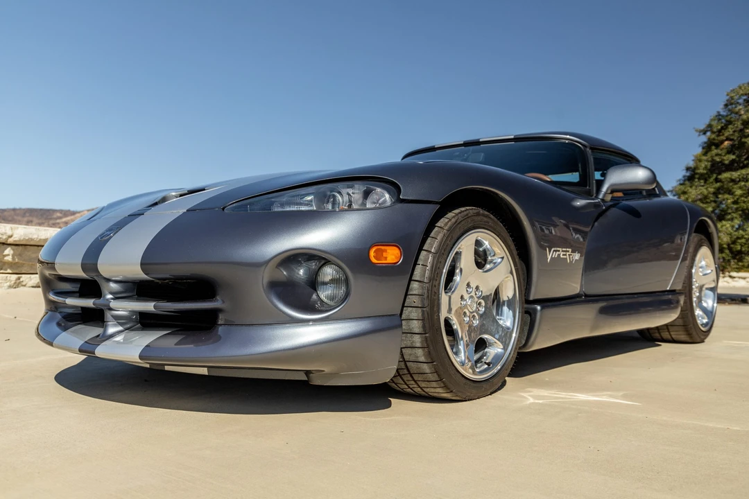 2000 Dodge Viper 2nd Gen - Image 5 of 31
