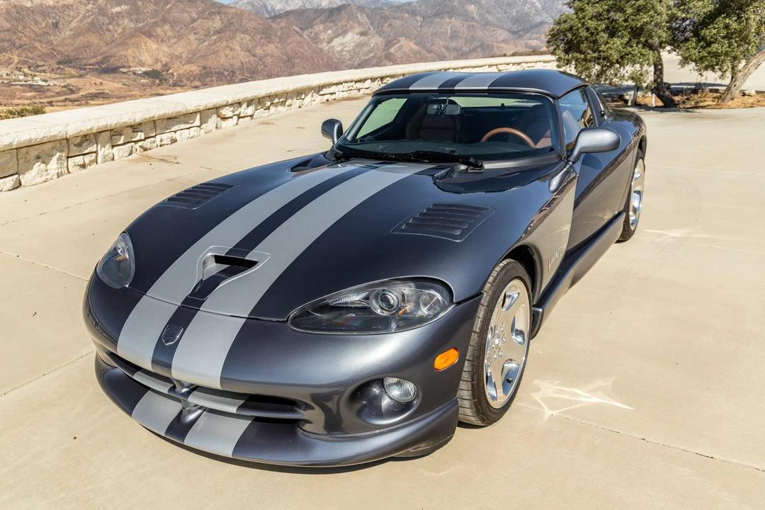 2000 Dodge Viper 2nd Gen - Image 3 of 31