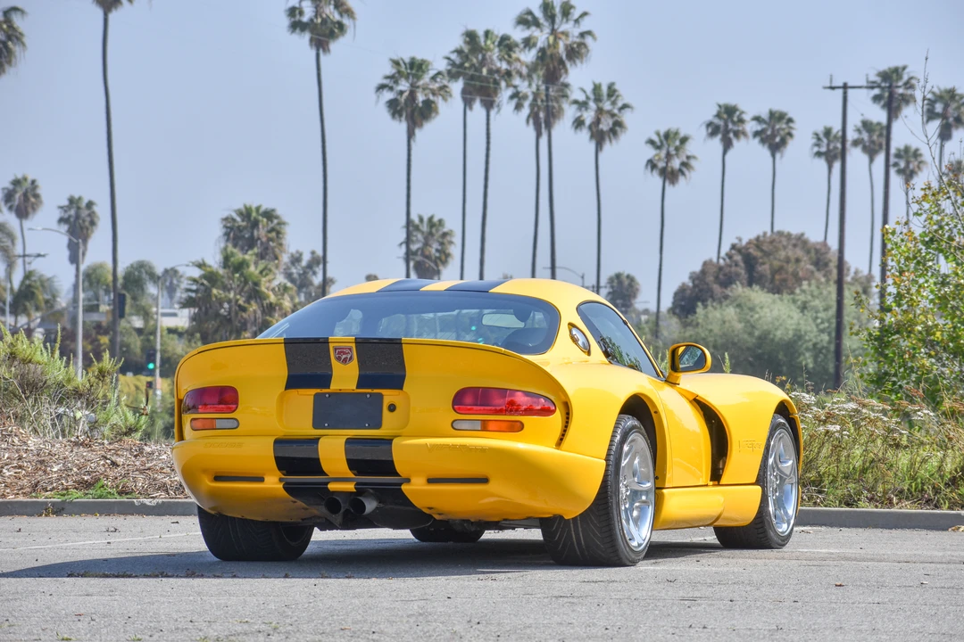2001 Dodge Viper GTS 2nd Gen - Image 12 of 31