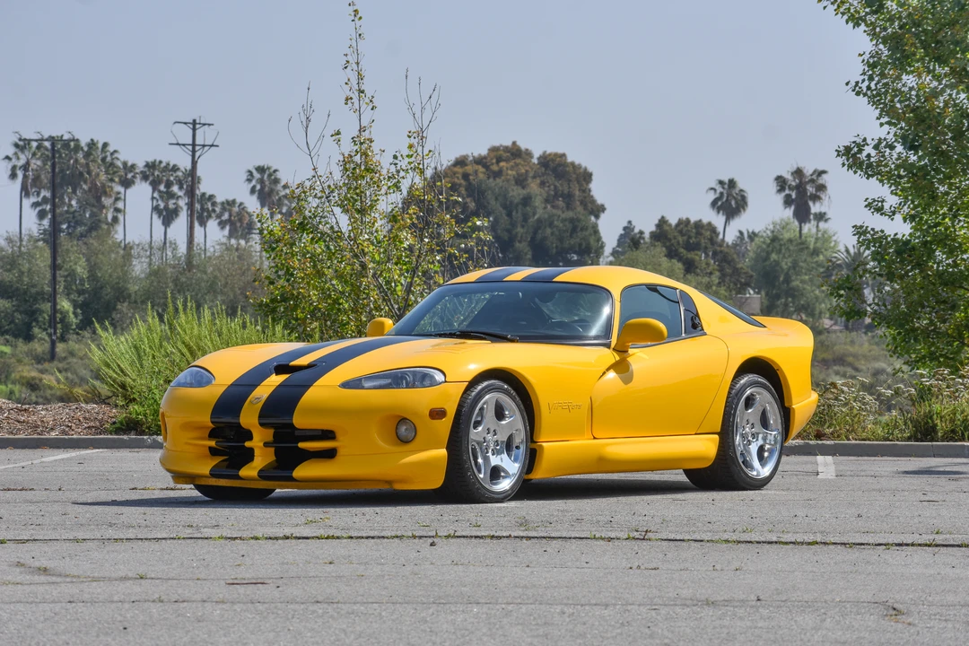 2001 Dodge Viper GTS 2nd Gen - Image 5 of 31