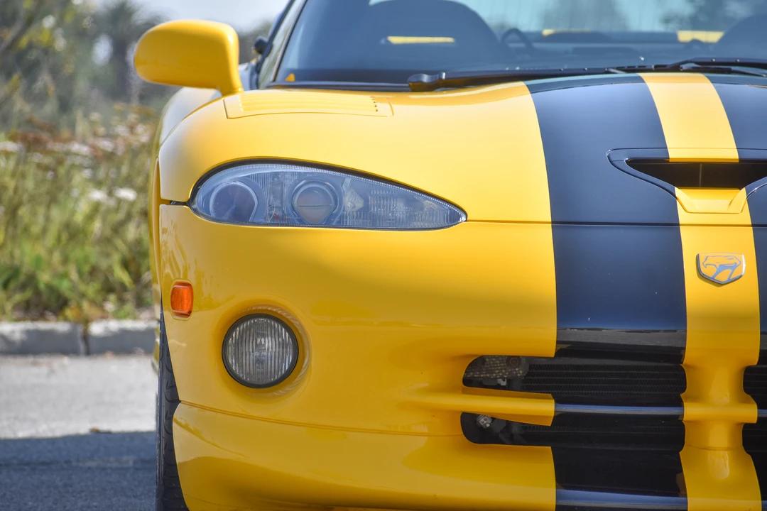 2001 Dodge Viper GTS 2nd Gen - Image 27 of 31