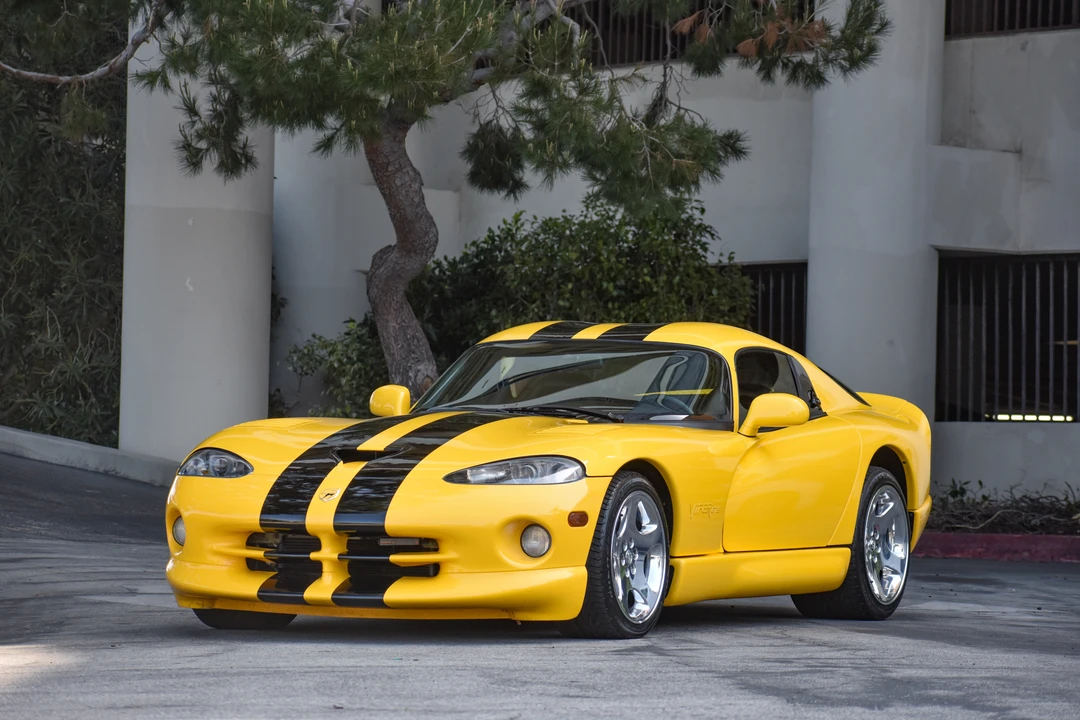 2001 Dodge Viper GTS 2nd Gen - Image 15 of 31