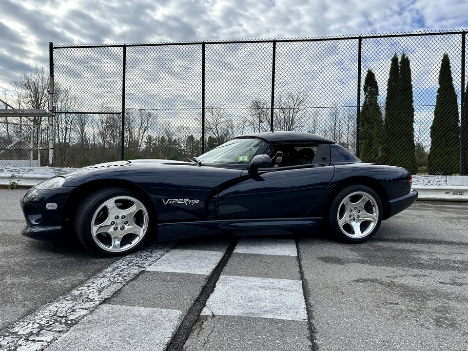 2001 Dodge Viper 2nd Gen - Image 16 of 31