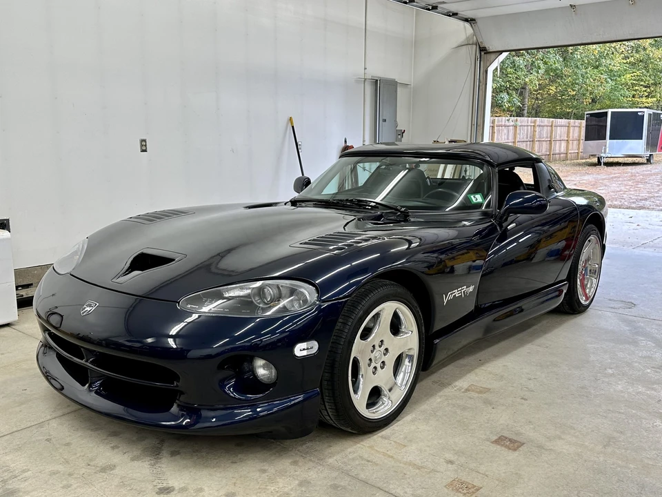2001 Dodge Viper 2nd Gen - Image 19 of 31