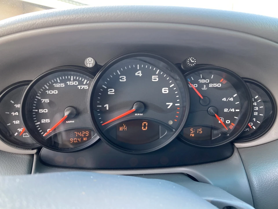 2001 Porsche 996 Carrera - Image 20 of 31