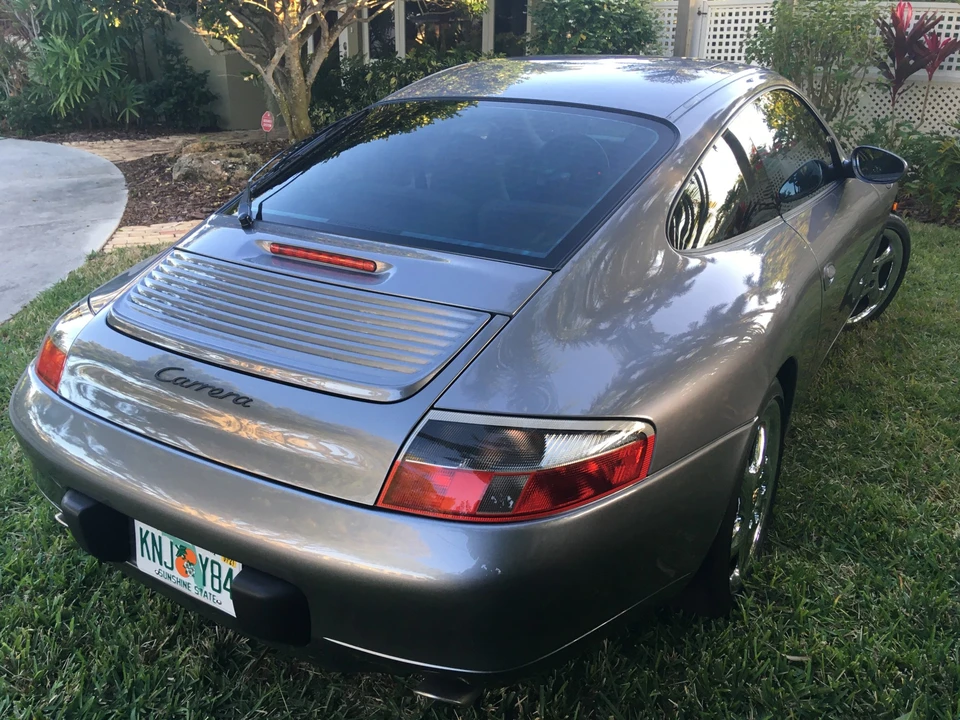 2001 Porsche 996 Carrera - Image 13 of 31