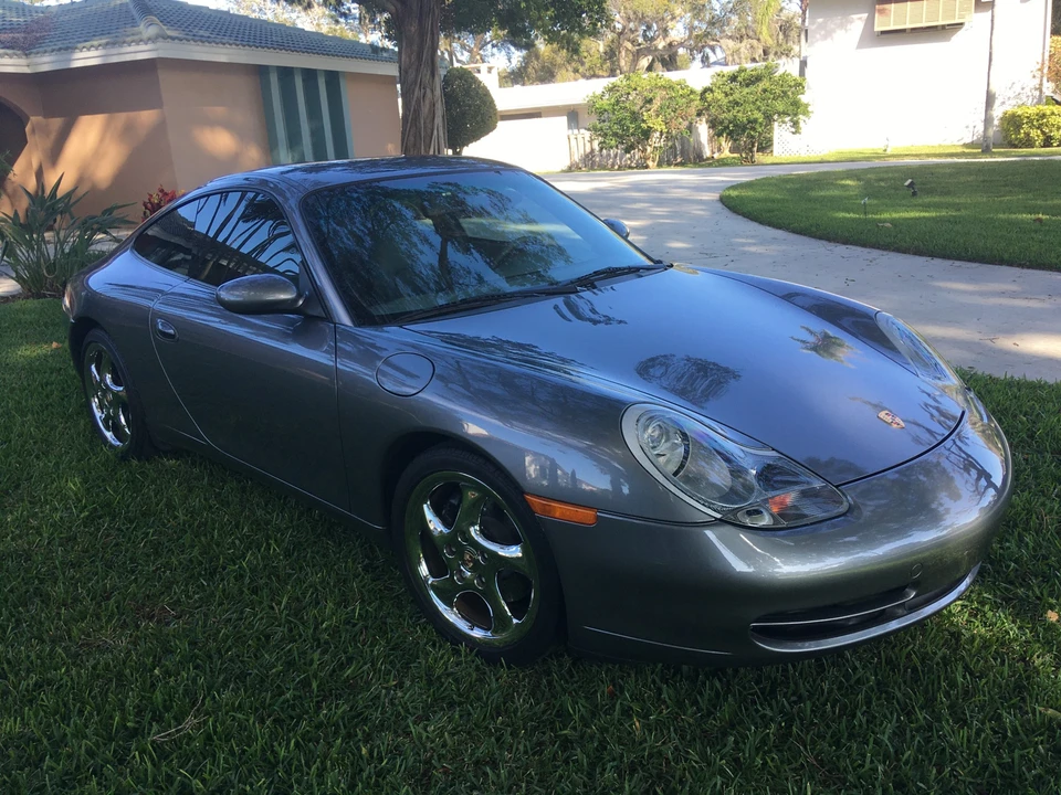 2001 Porsche 996 Carrera - Image 10 of 31