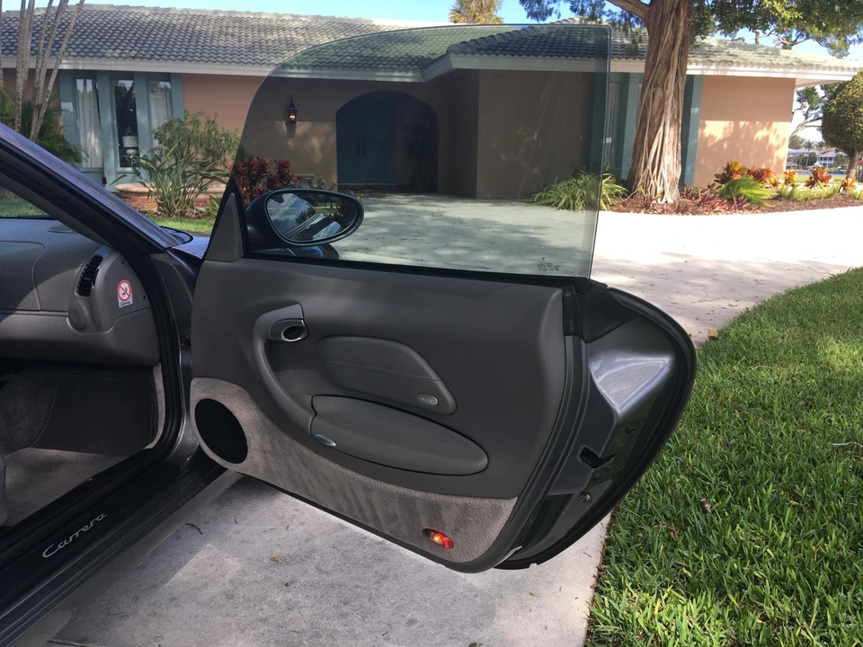 2001 Porsche 996 Carrera - Image 31 of 31