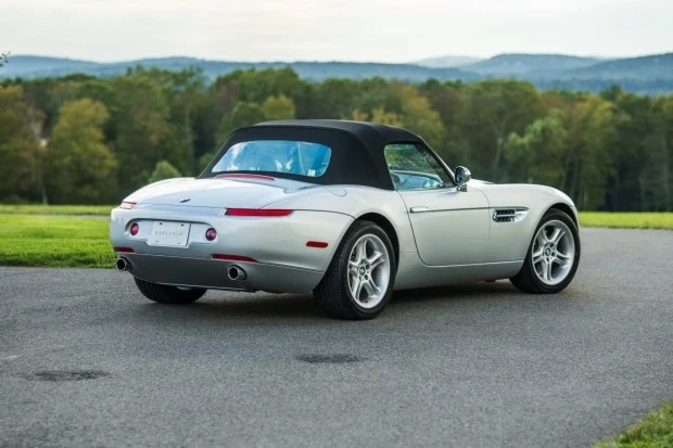 2002 BMW Z8 - Image 2 of 7