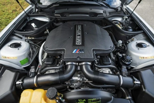2002 BMW Z8 - Image 6 of 7