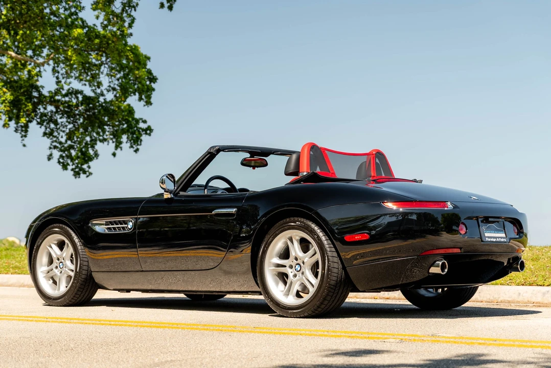 2002 BMW Z8 - Image 14 of 21
