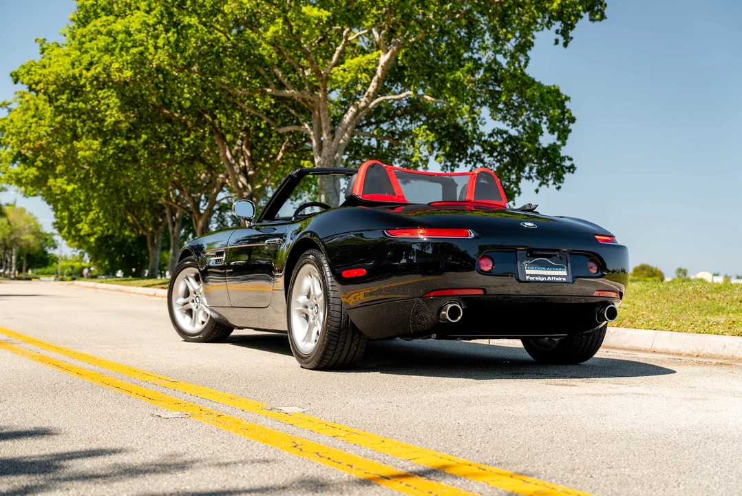 2002 BMW Z8 - Image 15 of 21