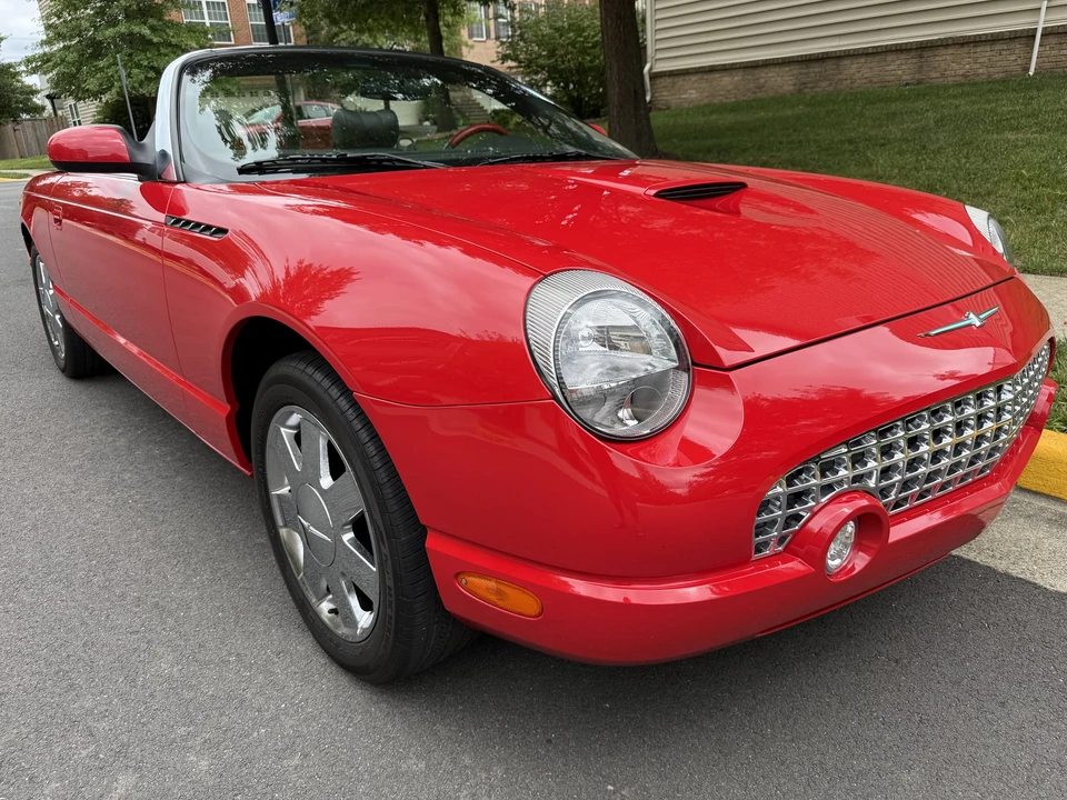 2002 Ford Thunderbird 11th Gen - Image 23 of 31