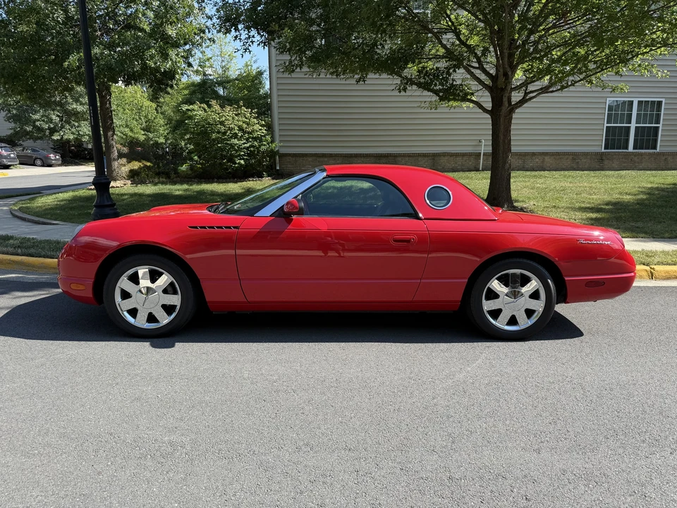 2002 Ford Thunderbird 11th Gen - Image 4 of 31