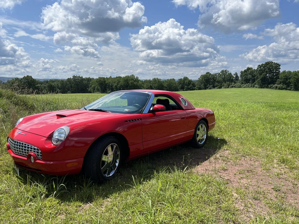 2002 Ford Thunderbird 11th Gen - Image 2 of 31