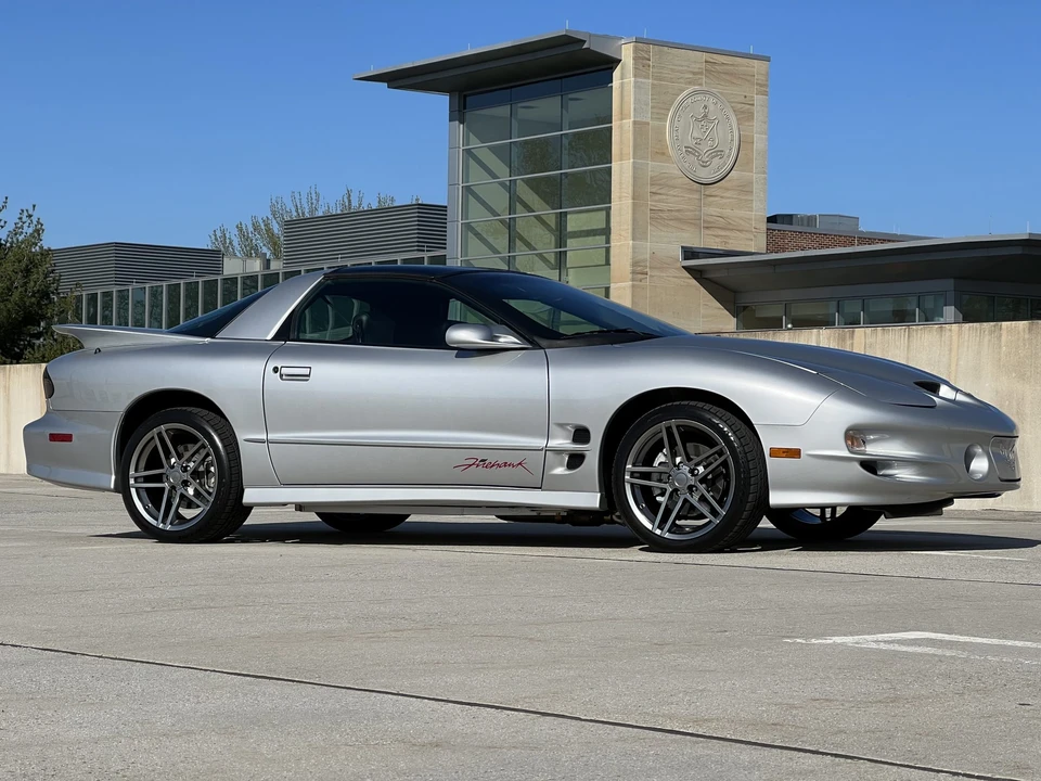 2002 Pontiac Firebird Trans Am 4th Gen - Image 16 of 31