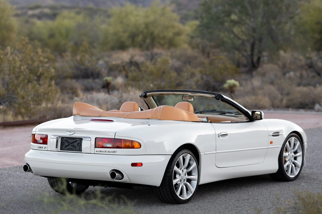 2003 Aston Martin DB7 Vantage - Image 16 of 31