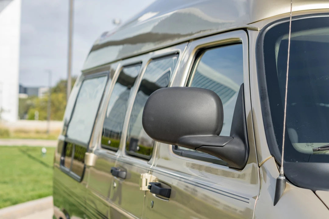 2003 Dodge Ram Van - Image 19 of 31