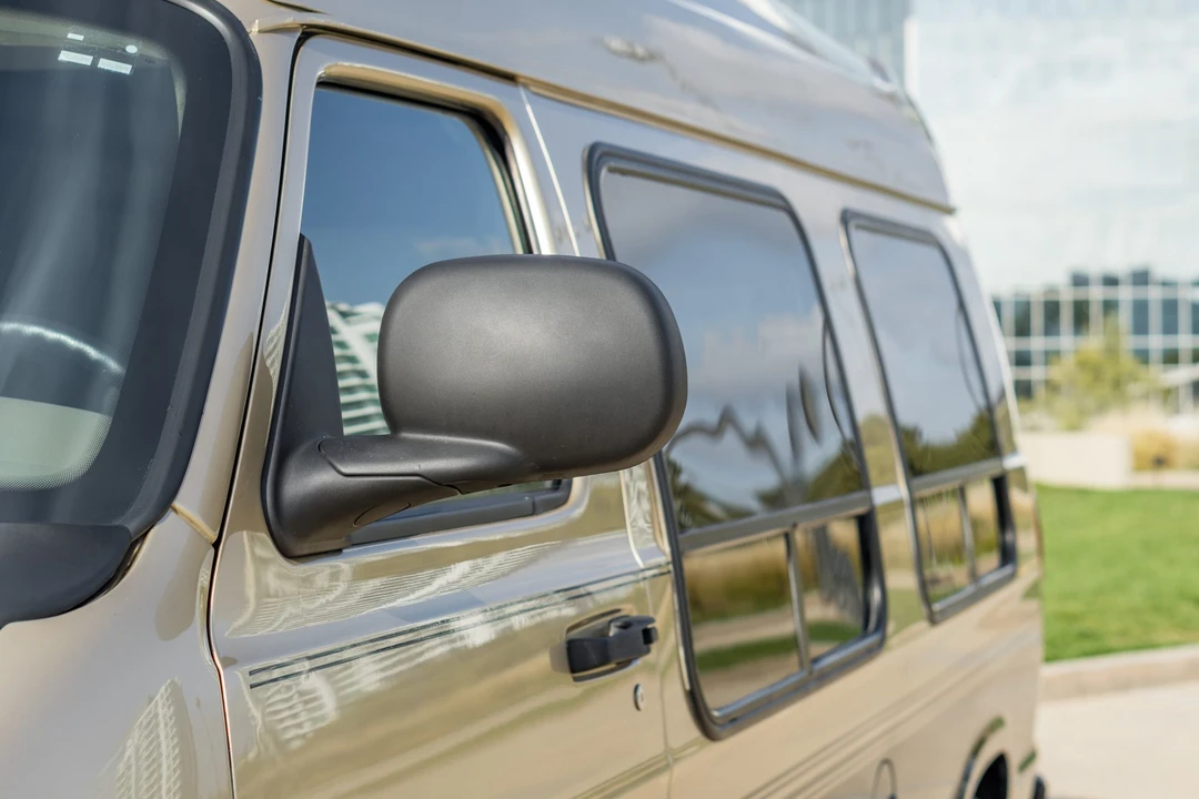 2003 Dodge Ram Van - Image 17 of 31