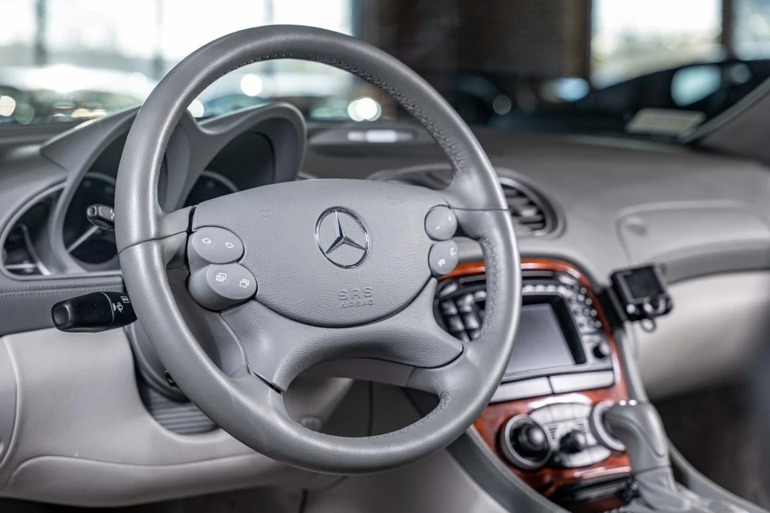2003 Mercedes-Benz R230 SL-Class - Image 5 of 7