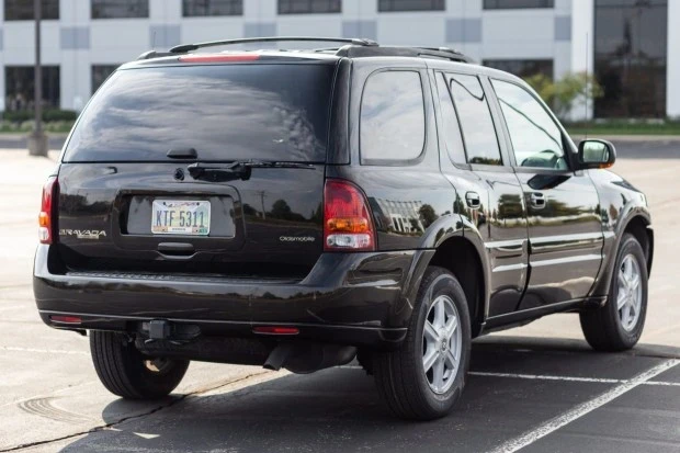 2003 Oldsmobile Bravada - Image 2 of 7