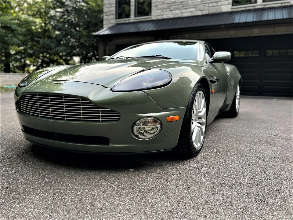2004 Aston Martin Vanquish 1st Gen - Image 3 of 31