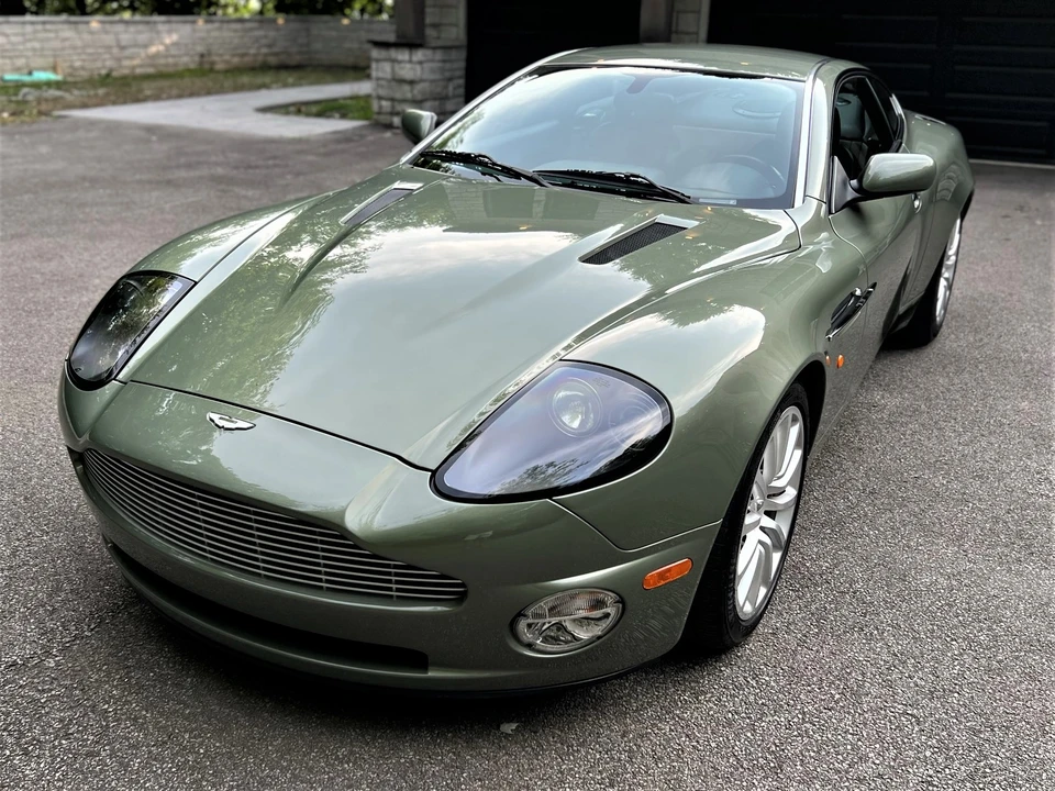 2004 Aston Martin Vanquish 1st Gen - Image 2 of 31