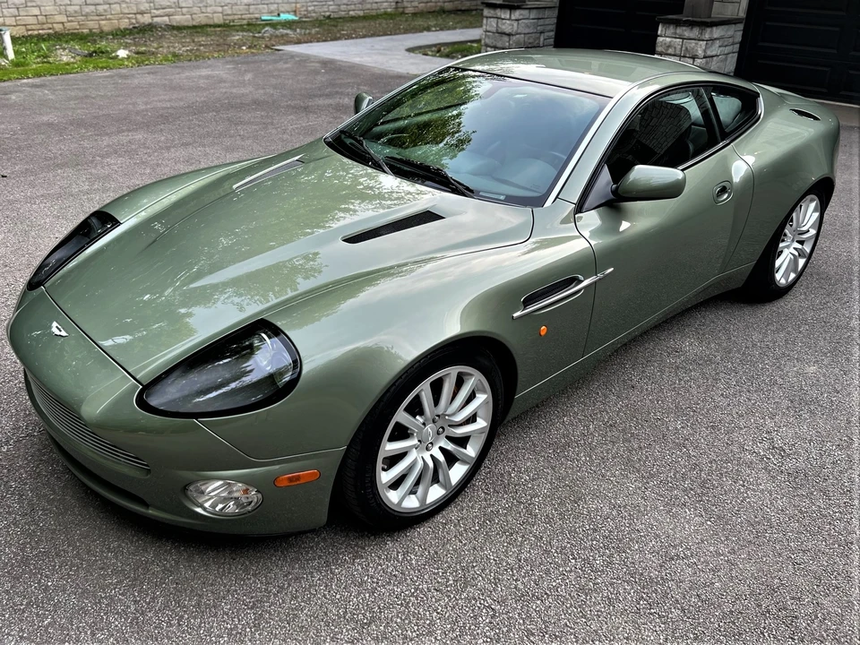 2004 Aston Martin Vanquish 1st Gen - Image 9 of 31