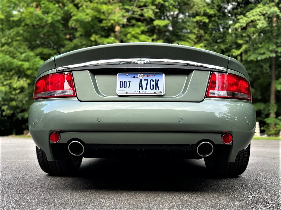 2004 Aston Martin Vanquish 1st Gen - Image 20 of 31