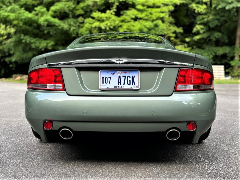 2004 Aston Martin Vanquish 1st Gen - Image 19 of 31