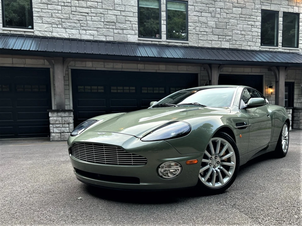 2004 Aston Martin Vanquish 1st Gen - Image 4 of 31